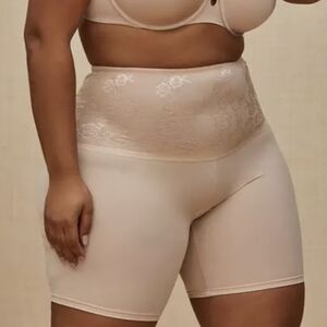 torrid Nude High-Waist Lace-Panel Body Shorts Sz.5 NWT